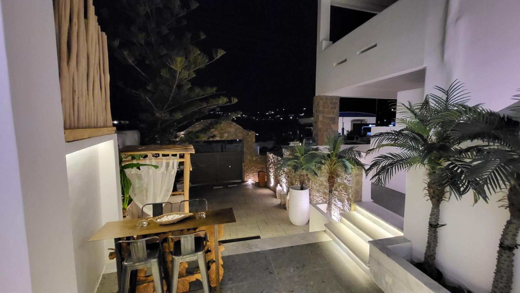 Mykonos Double Luxury Mini Suites - Adults Only アノ・メラ エクステリア 写真